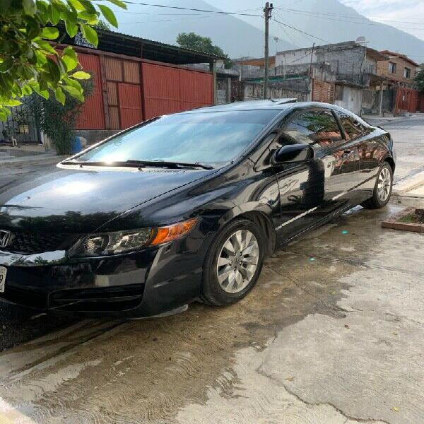 Honda Civic Coupe 2010