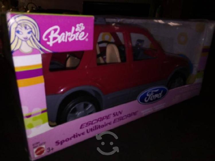 Camioneta Barbie Ford Escape.