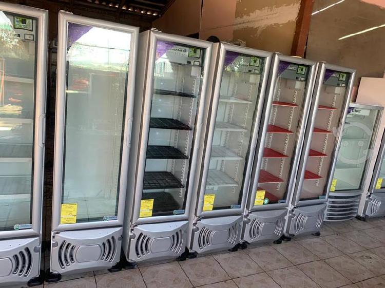 Refrigerador comercial imbera