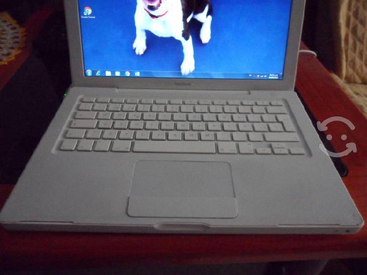 Laptop Macbook Blanca